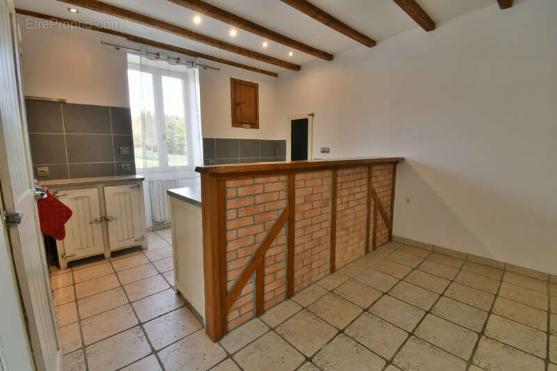 Maison à vendre 5 pièces SAINT CREPIN (17) - photo 6