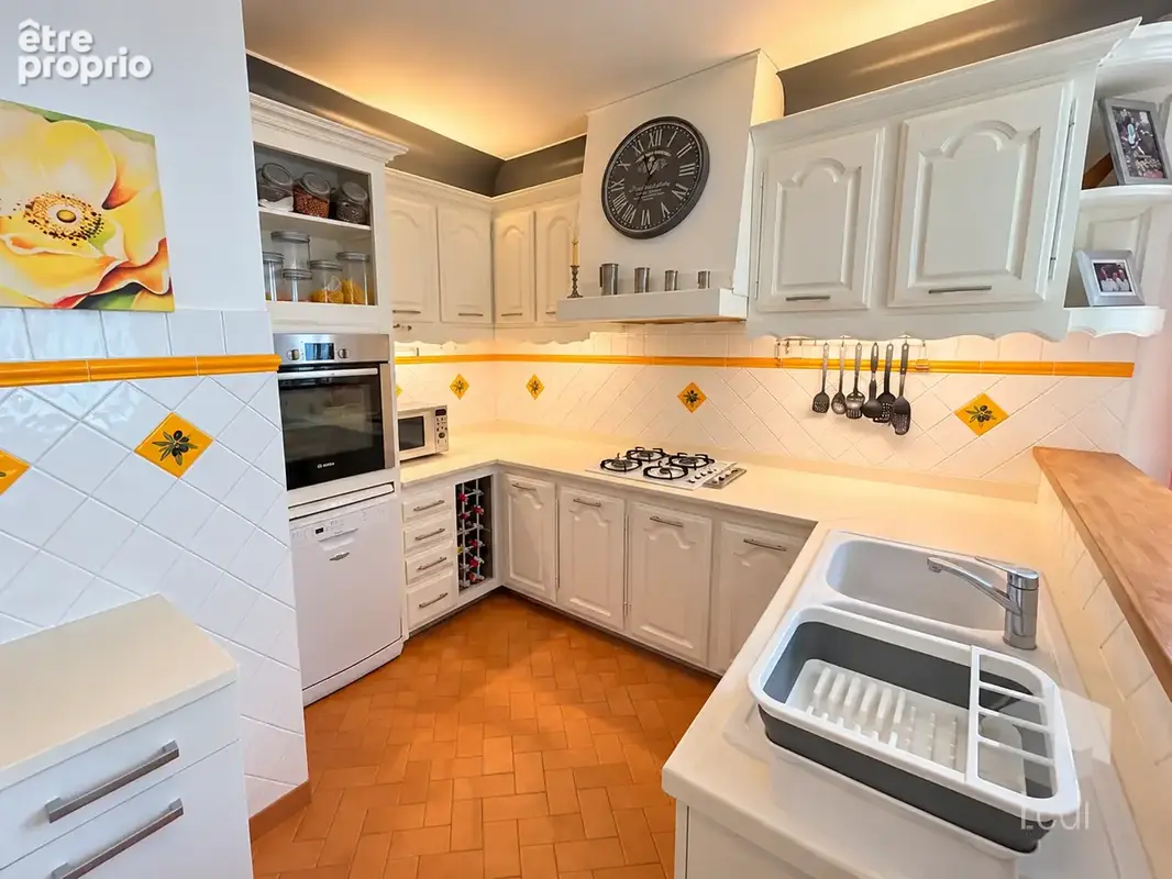 GRIGNAN, maison de plain pied de 150 m2 - photo 7