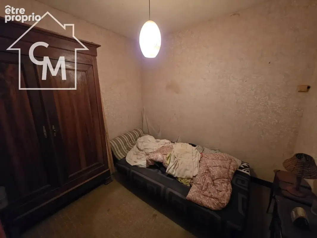 Maison à rénover avec dépendances Terrain de 4 172 m2 - photo 8