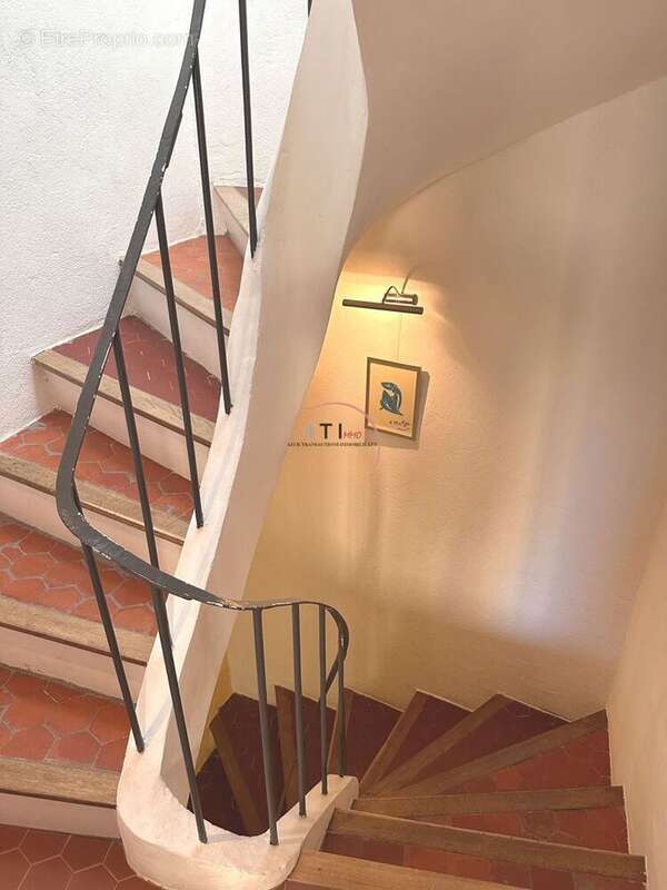 Maison à BORMES-LES-MIMOSAS