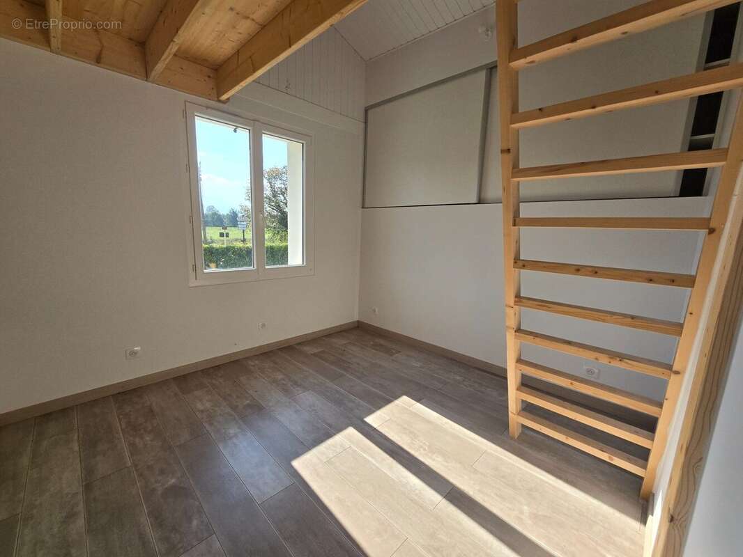 Maison à SAINT-ROMANS