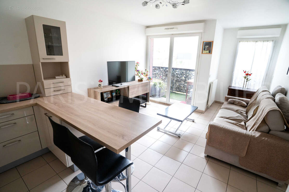 Appartement à SARTROUVILLE
