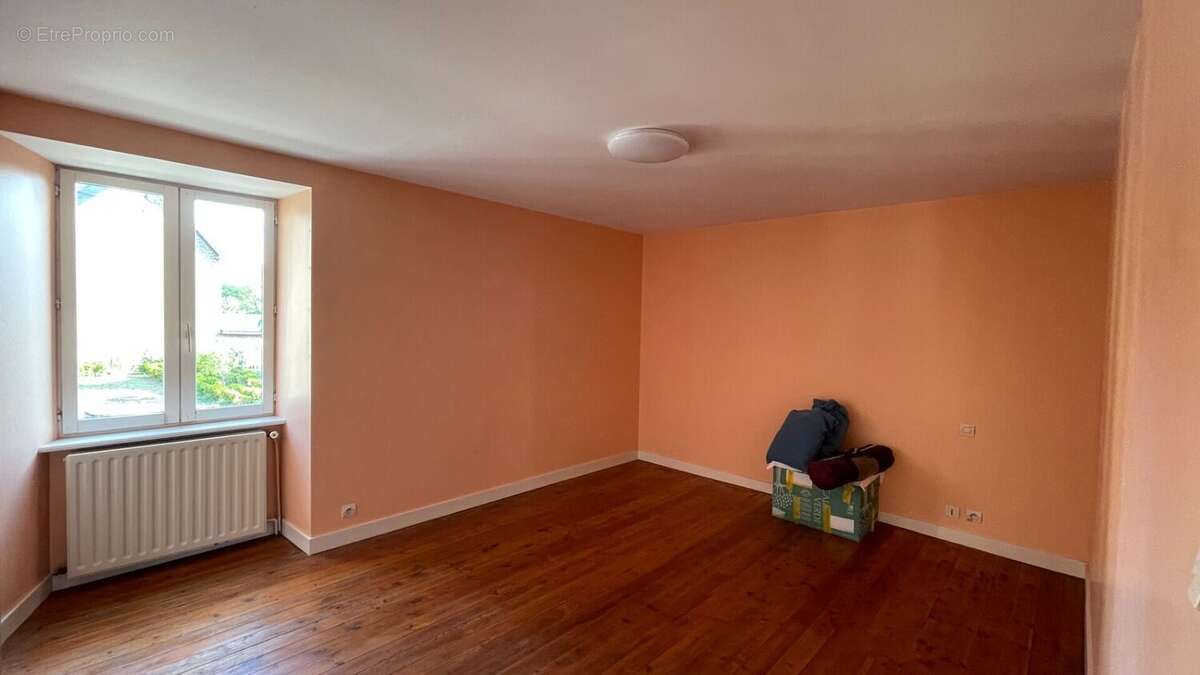 Maison 86 m² à Le Horps  - photo 7