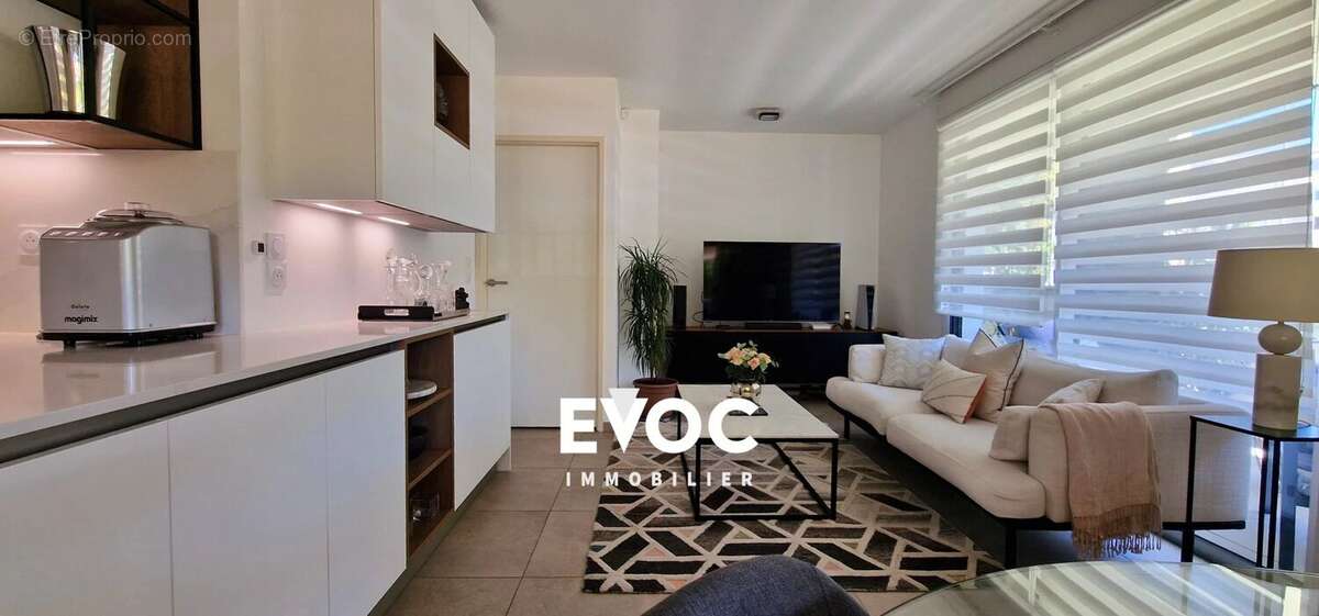 Appartement T3 de 65,6 m² — Terrasse de 44 m² plein sud — Quartier des Beaux-Arts, Montpellier - photo 5