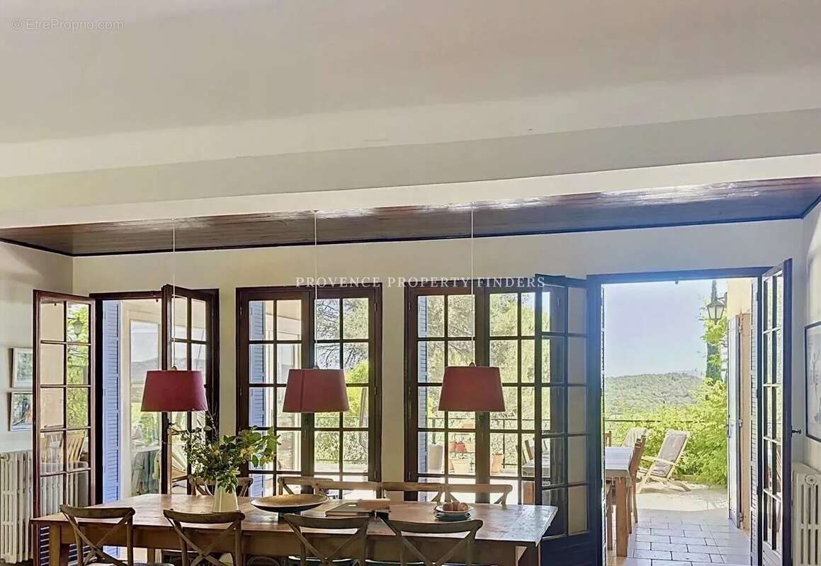 Maison à LORGUES