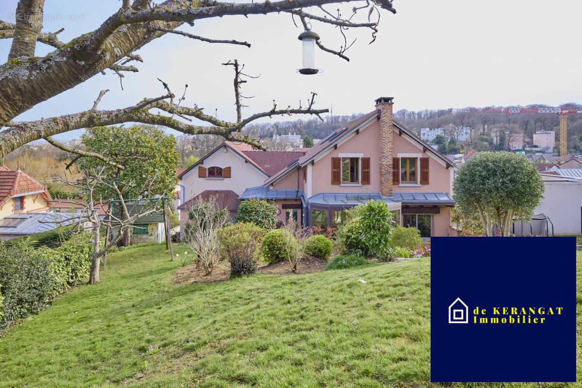 Maison à LE PLESSIS-ROBINSON