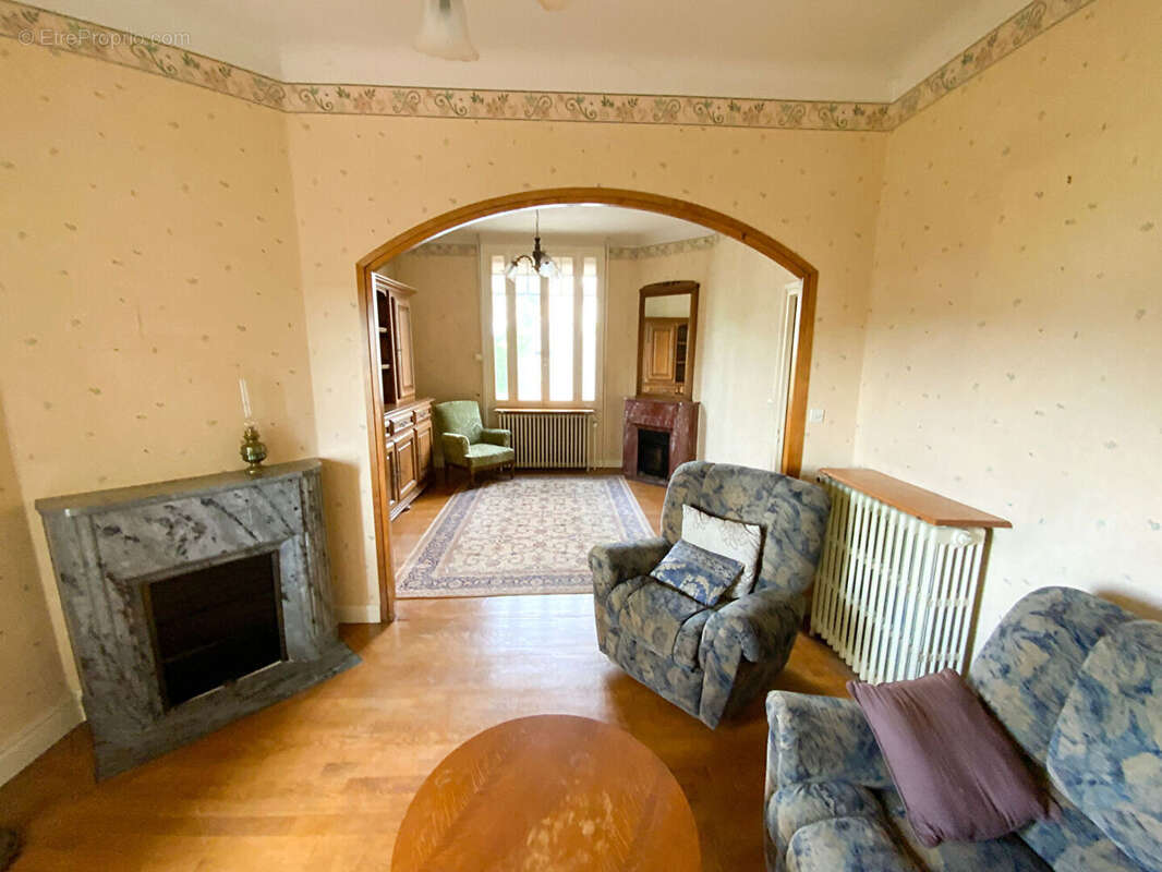 Maison à LE CREUSOT