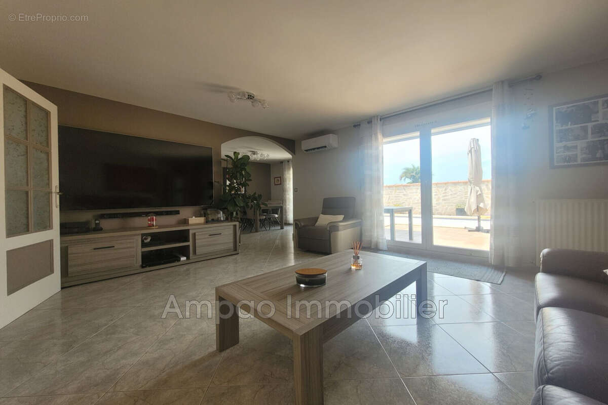 Maison 96 m² à Canet-En-Roussillon  - photo 5