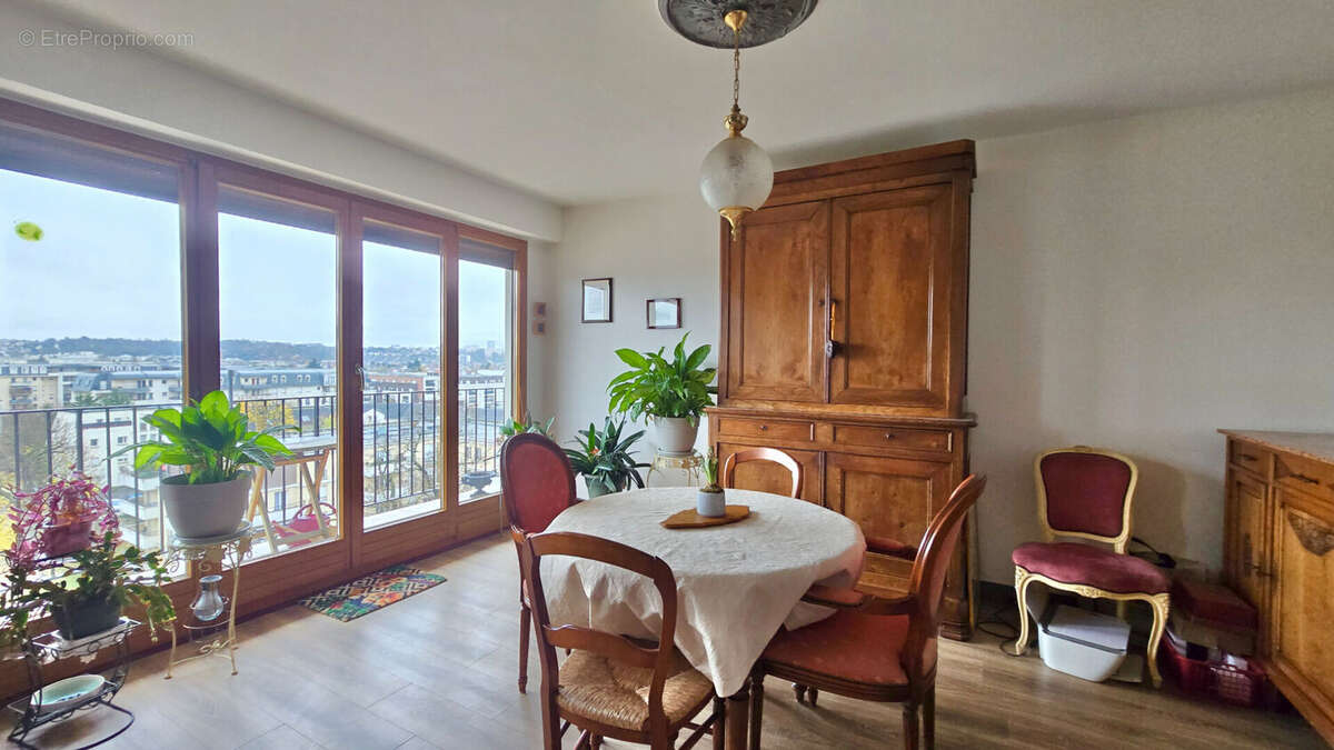 Appartement à JUVISY-SUR-ORGE