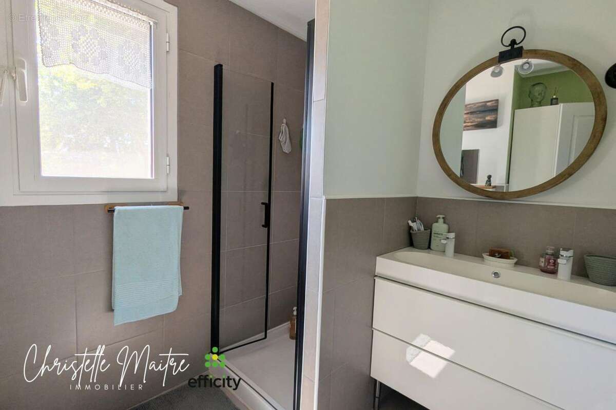Maison 102 m² à Saint-Martin-De-Crau  - photo 16