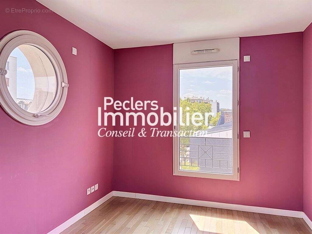 Rueil-Malmaison – Centre Ville - Parc de l'amitié - Bel appartement 3 pièces dernier étage de 74,93 - photo 5