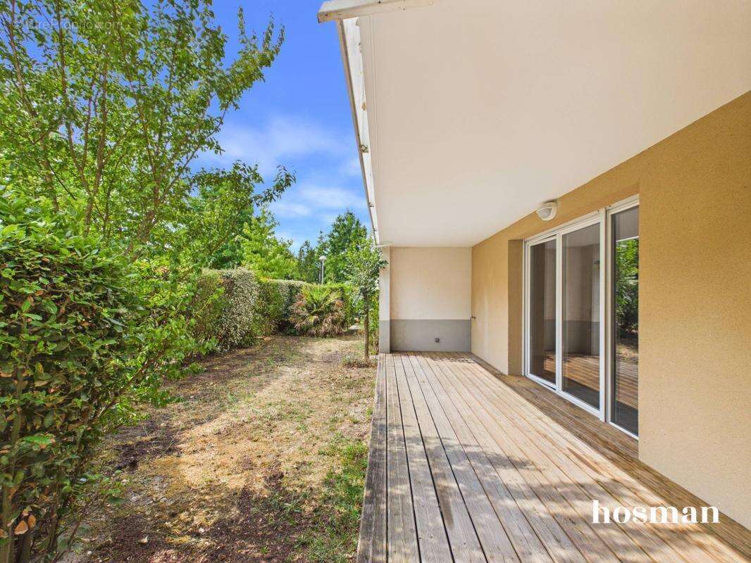 Superbe appartement T4 de 87 m² avec jardin privatif, double parking, Rue Hustin, Le Haillan - photo 3