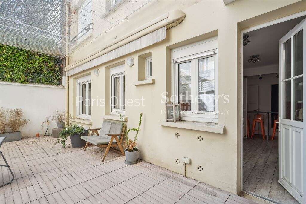 Appartement à NEUILLY-SUR-SEINE