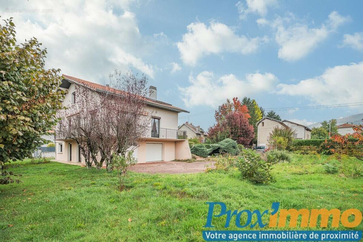 Maison à COUBLEVIE