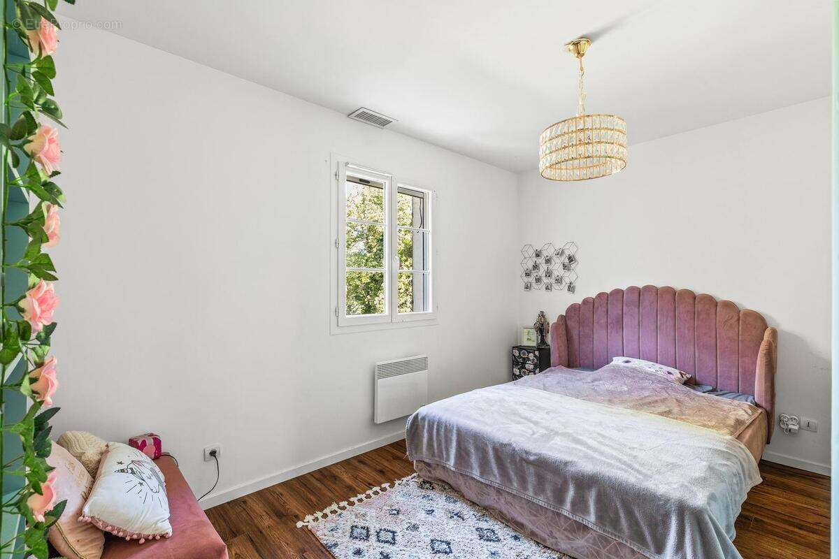 Maison à SAINT-PAUL-EN-FORET