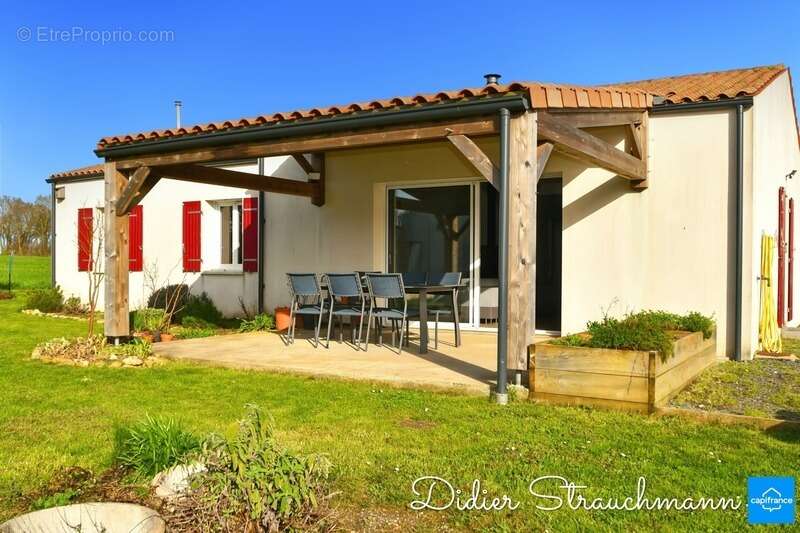 Maison à AIGREFEUILLE-D'AUNIS