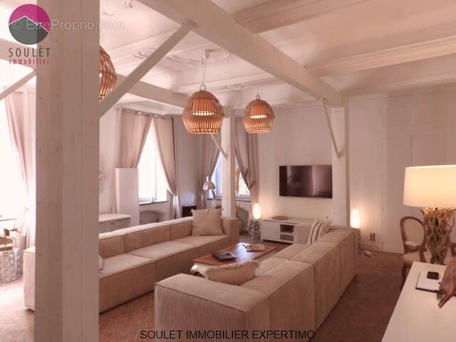 Maison à L'ISLE-SUR-LA-SORGUE