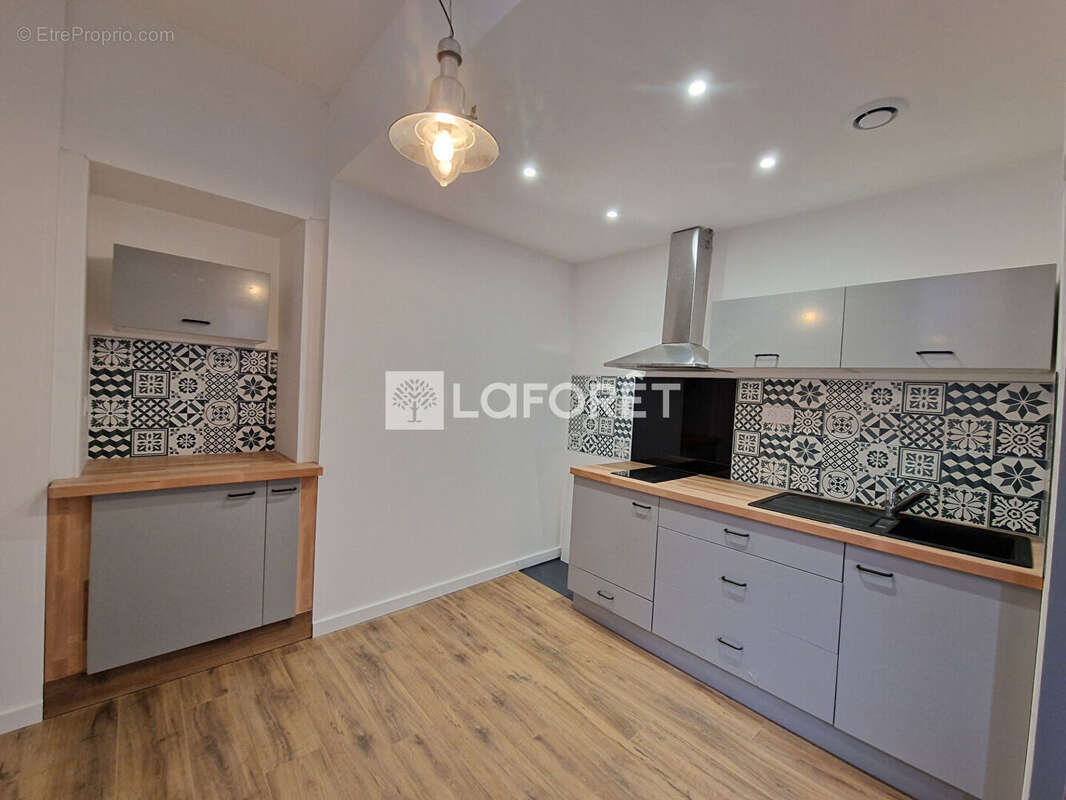 Maison à MARCILLAC-VALLON