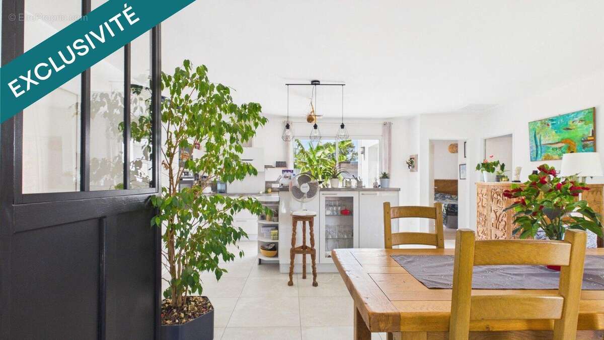Maison 85 m² à Saint-Xandre  - photo 5
