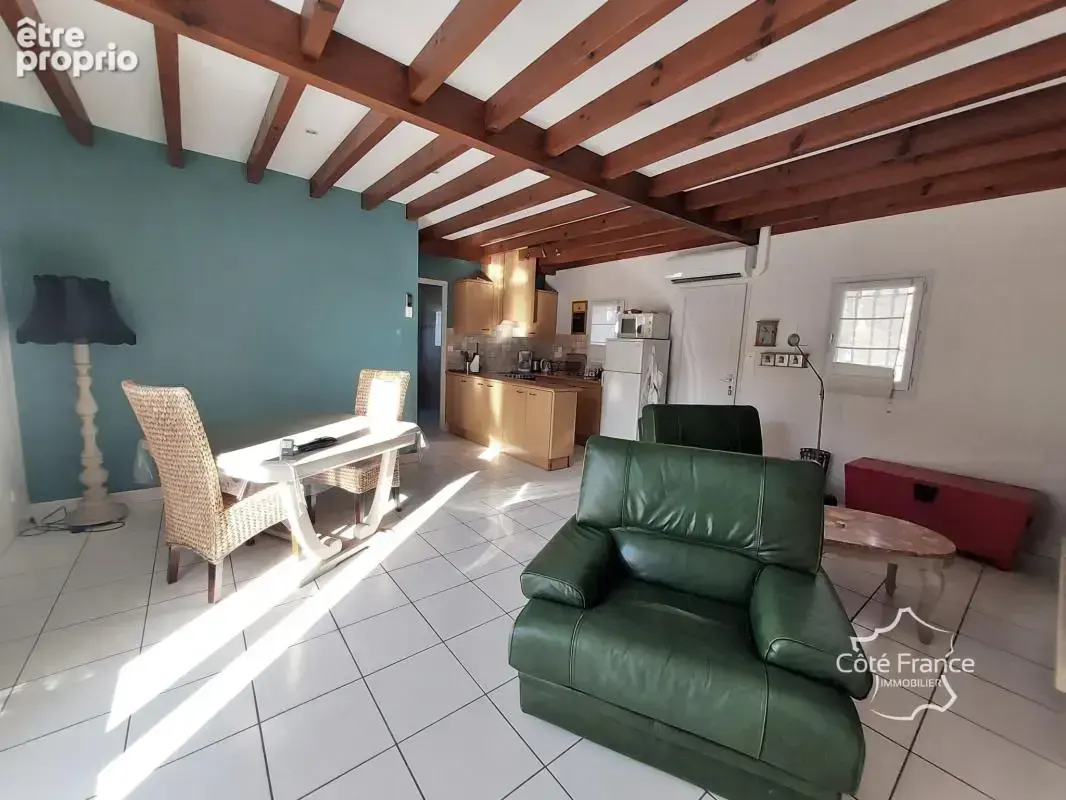 Propriété de 240 m2 avec deux habitations, dépendance, pisci - photo 22
