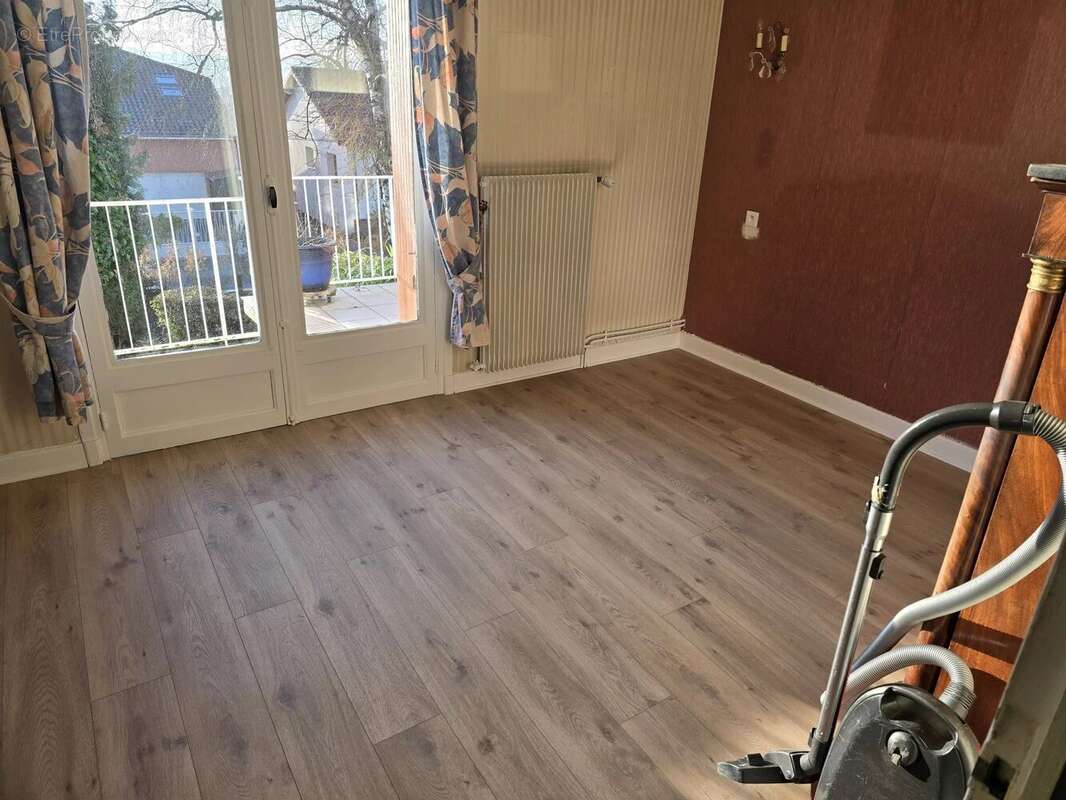 Maison à BRASSAC-LES-MINES