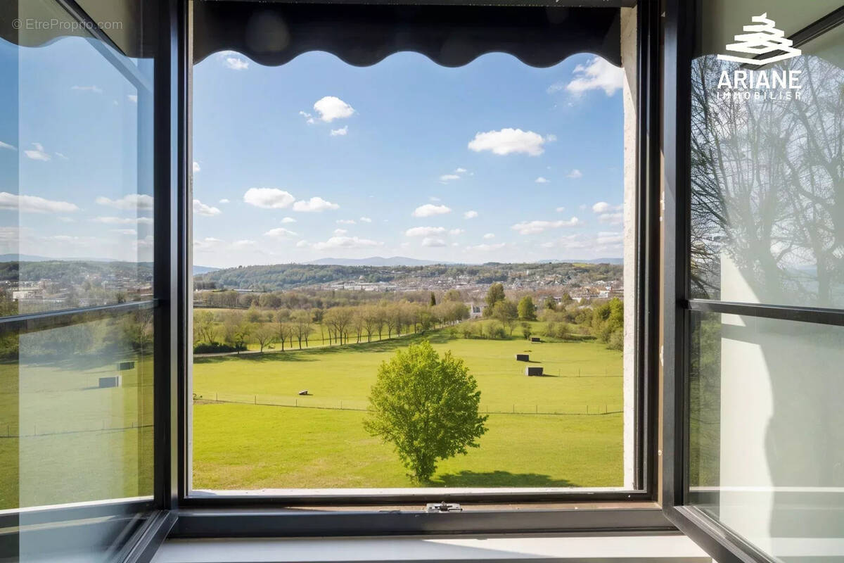 Appartement à VOURLES