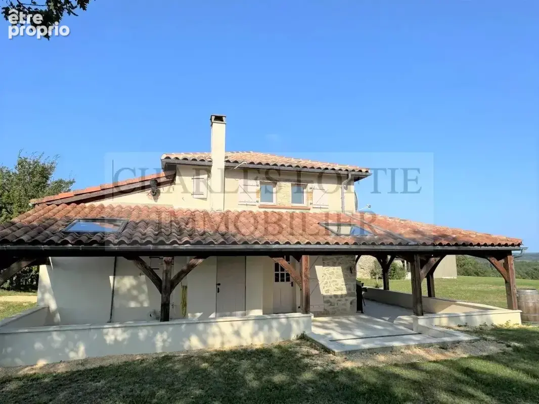 Superbes vues et joli emplacement pour cette maison en pierre, rénovée - photo 38