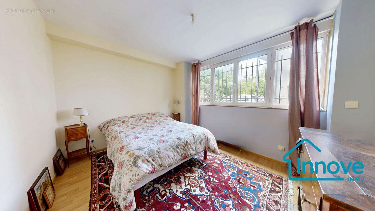 Appartement à JOUY-EN-JOSAS