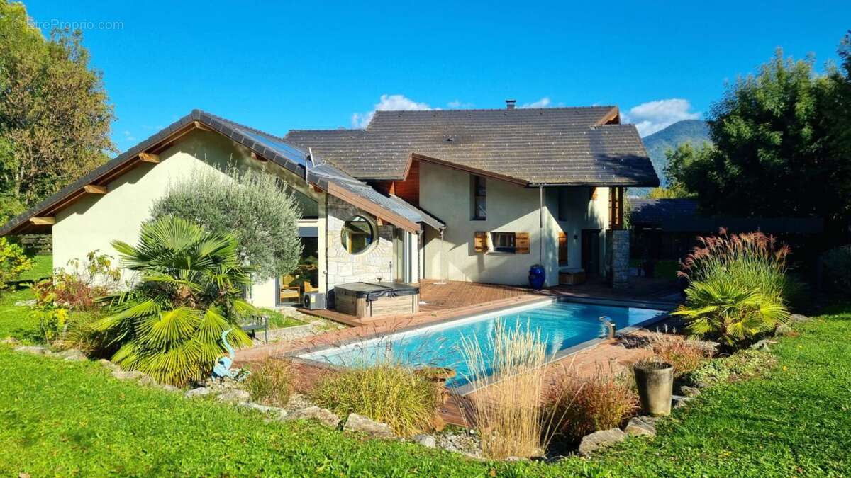 Maison à VERRENS-ARVEY