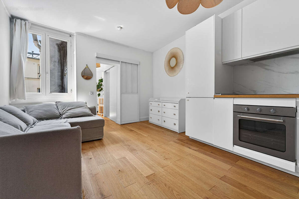 Appartement à PARIS-3E