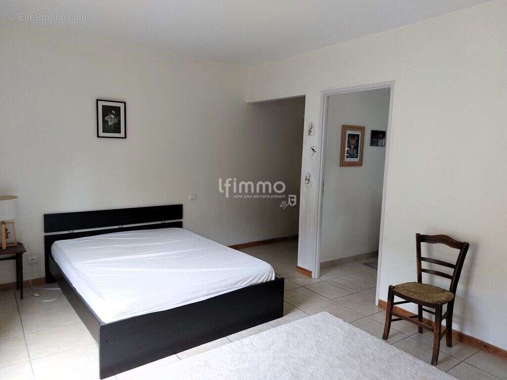 Maison à LES EYZIES-DE-TAYAC-SIREUIL