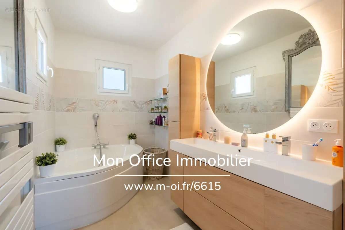 Maison à SAUSSET-LES-PINS