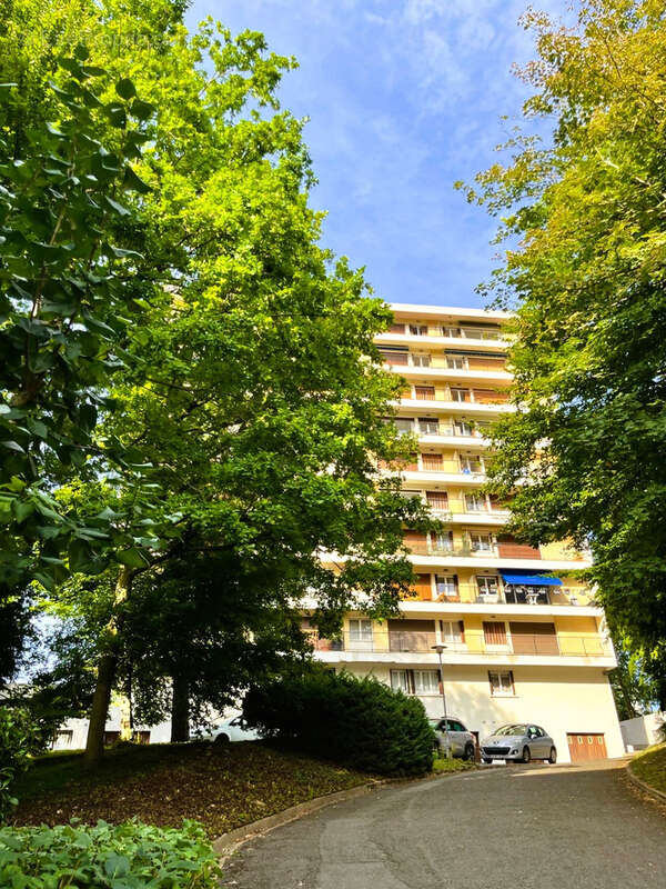 Appartement 69 m² à Chartres  - photo 2