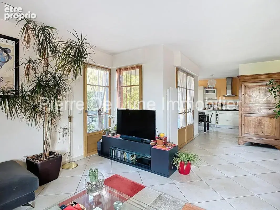 ST-DIDIER-AU-MONT-D’OR – Appartement T6 de 136 m² avec jardin privatif de 234 m2 et terrasse - photo 5