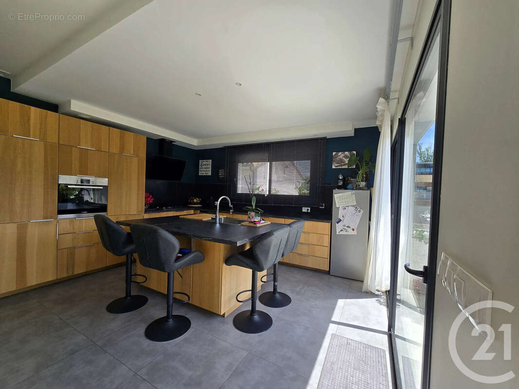 Maison 220 m² à Carbonne  - photo 8