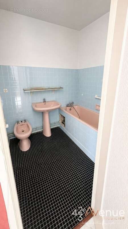 Appartement à SAINT-ETIENNE