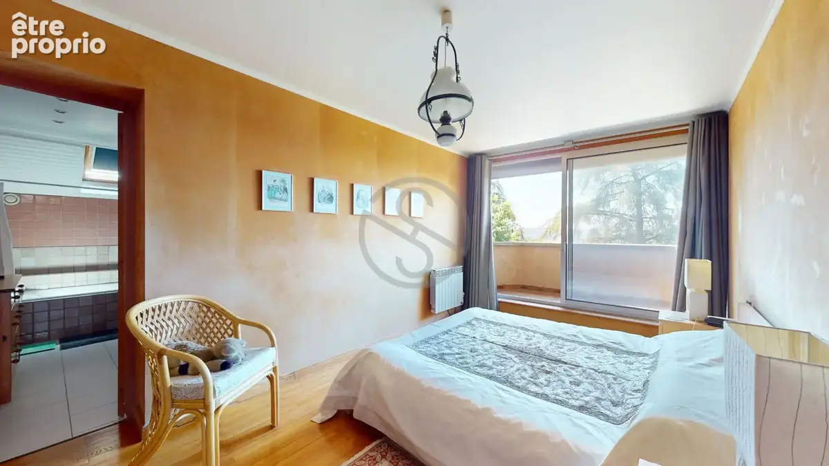 Propriété de 279m² sur 6000m² à 38260 La Cote Saint André - photo 8