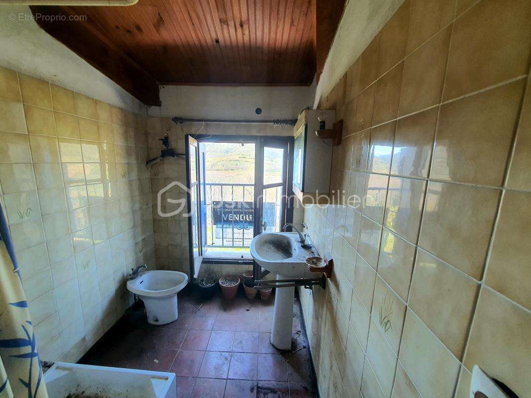 Maison à LATOUR-DE-FRANCE