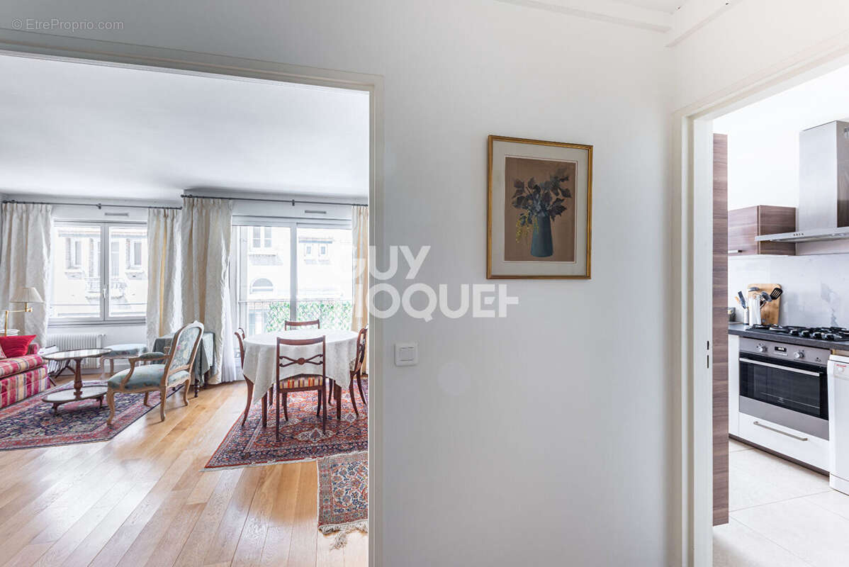 Appartement à PARIS-12E