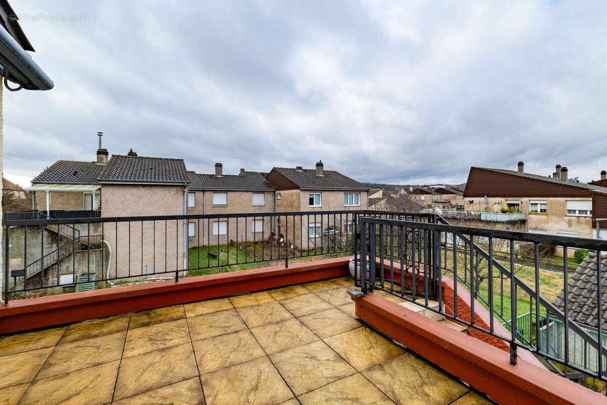 Appartement à AMNEVILLE