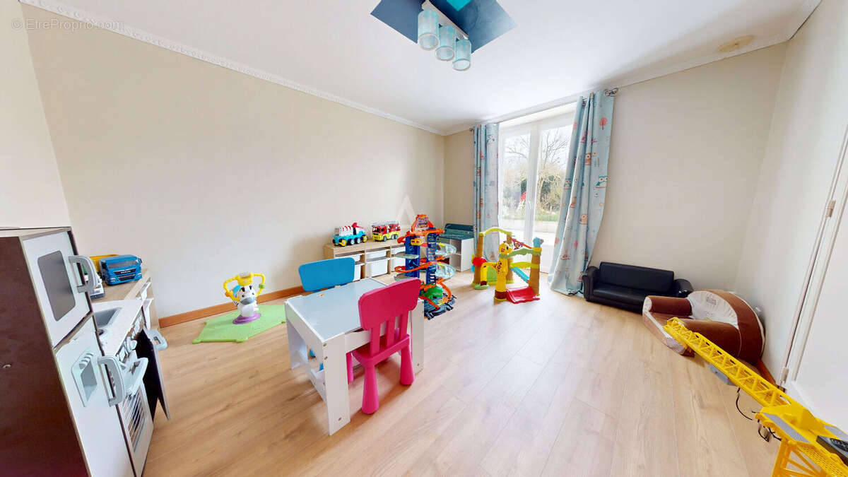 Payre - maison - longere - 6 chambres - garage - jardin - photo 7