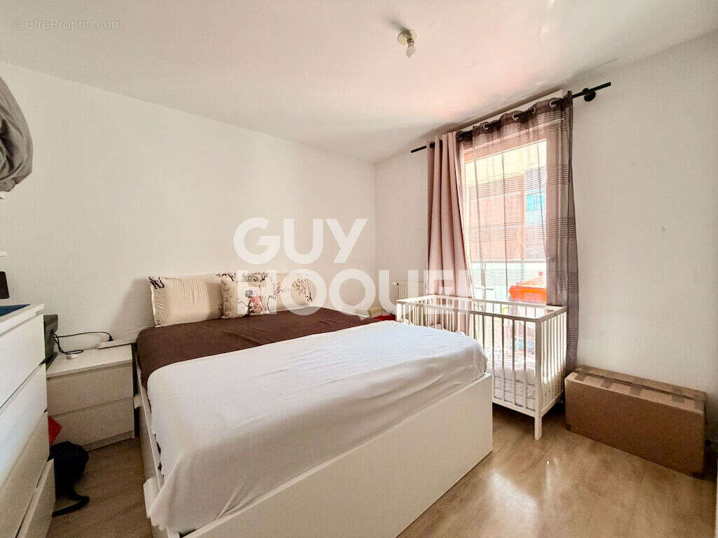 Appartement à COLOMBES