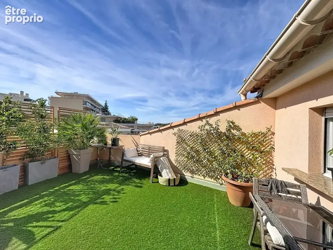 Le cannet- appartement façon villa sur les toits – garage & piscine - photo 8