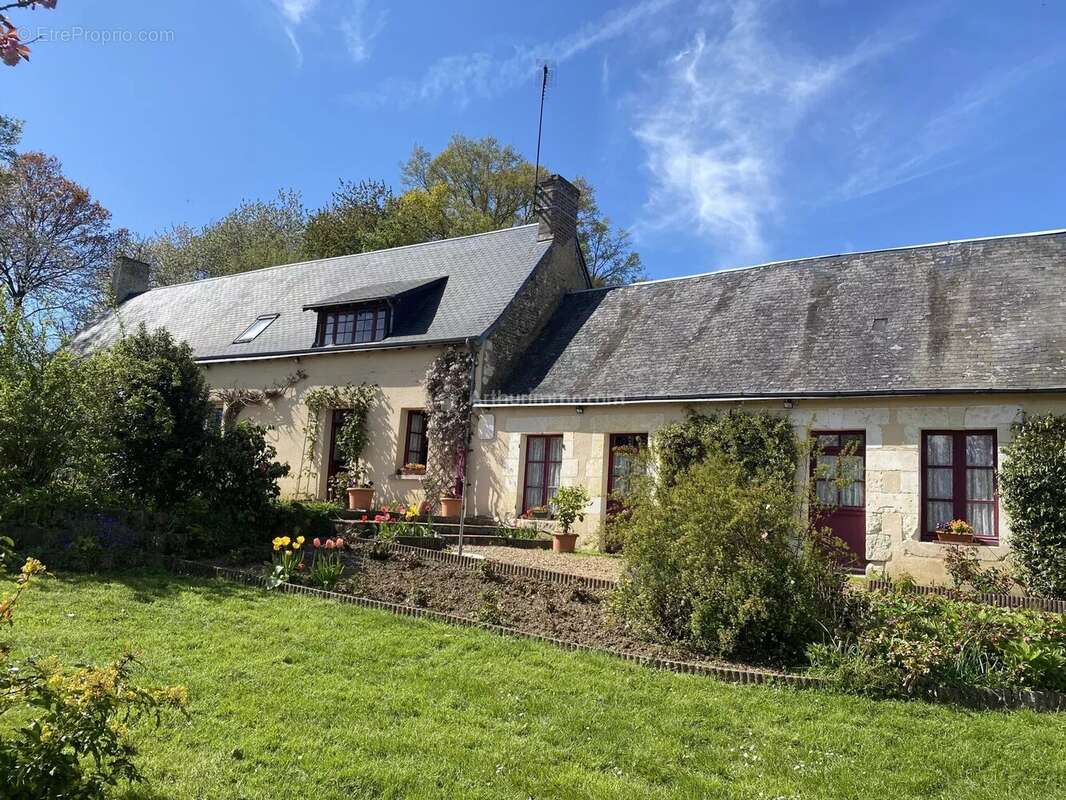 Maison à LA CHARTRE-SUR-LE-LOIR
