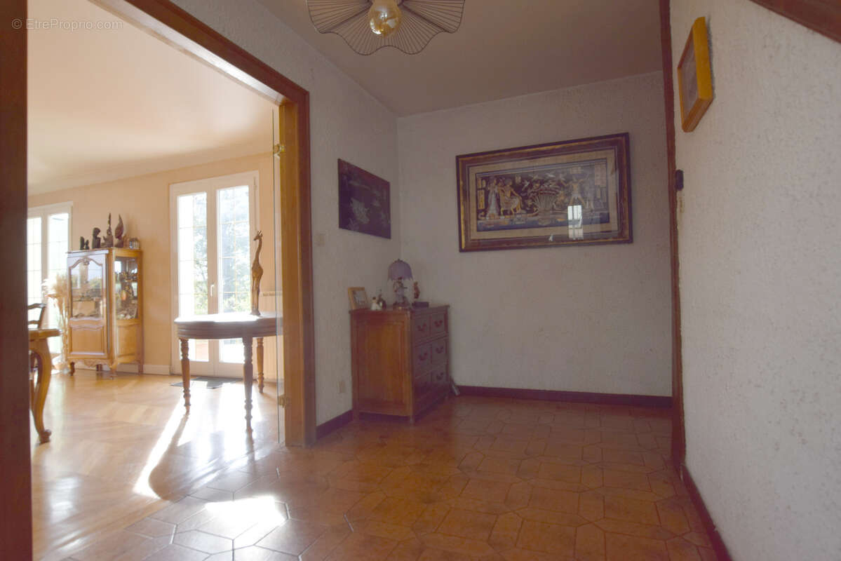 Maison à GRAND-CHARMONT