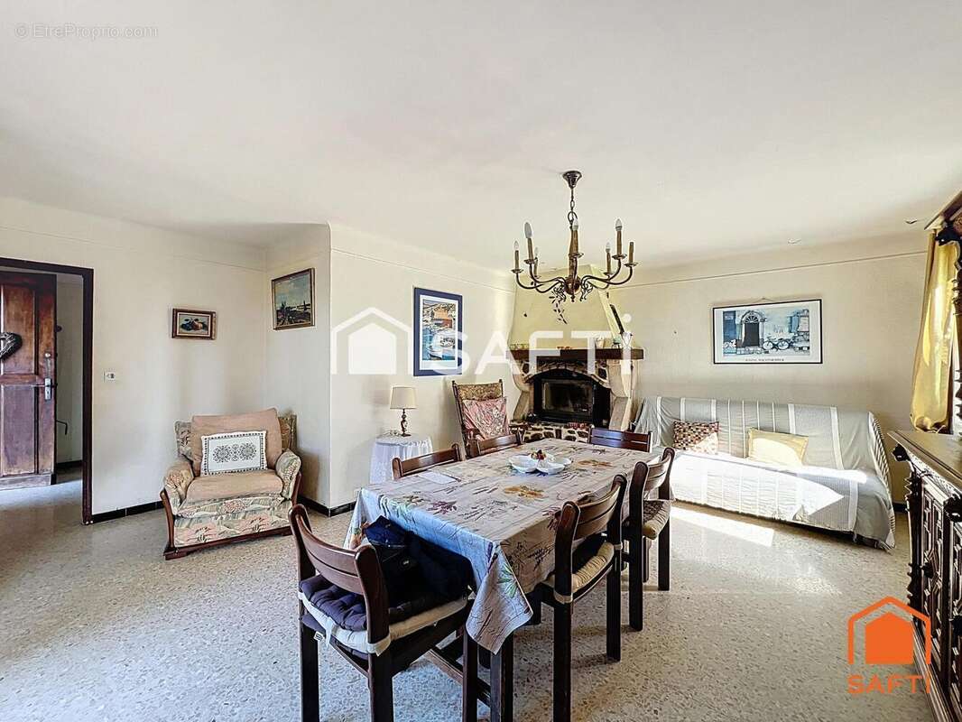 Photo 5 - Maison à REGUSSE