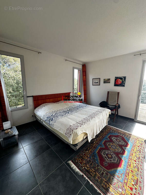 Maison 320 m² à Grignan  - photo 9