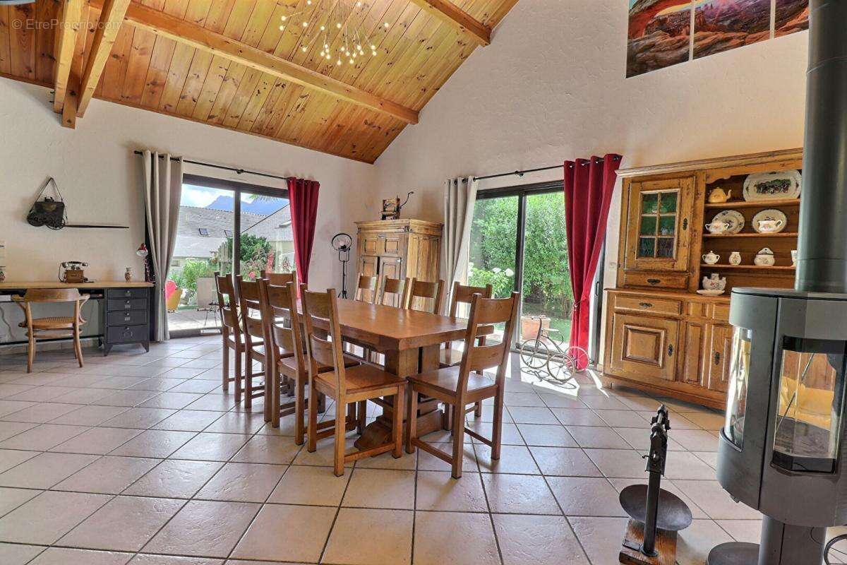 Maison à SAINT-JEOIRE-PRIEURE