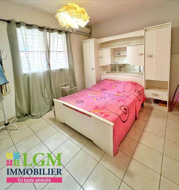 Maison à REMIRE-MONTJOLY