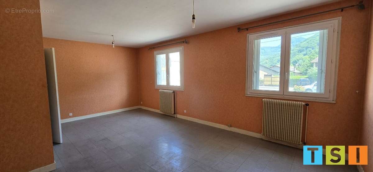 T3 de 63,34 m² à rénover - photo 4